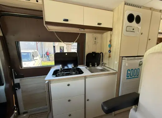 Campervan Nomadic 1